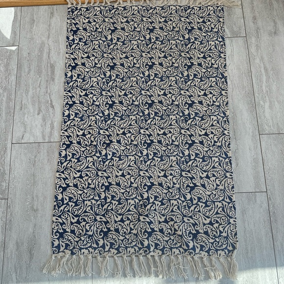 Decorative Block Print Rug - Picture 2 of 5